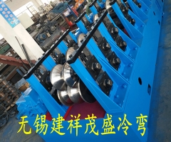 公路護欄板成型設(shè)備