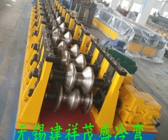 公路護欄板成型設(shè)備