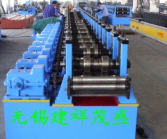 梯邊電纜橋架成型設備